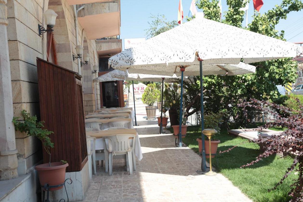هتل تاش سرای